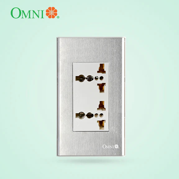 OMNI by DIY Hardware Duplex Universal Outlet with Ground in Stainless Plate - SP3-WU2